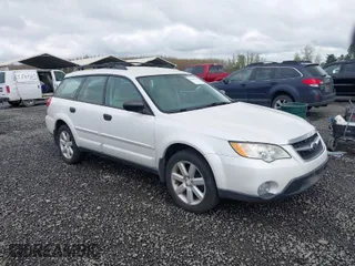 2009 Subaru Outback Special Edtn with VIN 4S4BP61C097314246, listed as a IAAI auction lot 41985264 with 102,458 mi miles. Bid and sale history available at carsss.com. Image 1.