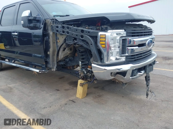 2019 Ford F-250 XL with VIN 1FT7W2B60KEG82555, listed as a IAAI auction lot 42203933 with 163,407 mi miles and . Bid and sale history available at DreamBid. Image 6.