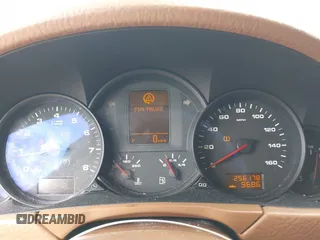 2009 Porsche Cayenne z VIN WP1AA29P89LA10928, wystawiony jako IAAI lot #42274067 z przebiegiem 256 178 mil mil oraz . Historia ofert i sprzedaży dostępna na DreamBid. Obrazek 7.