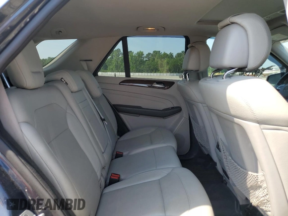 2013 Mercedes-Benz M 550 z VIN 4JGDA7DB8DA156494, wystawiony jako Copart lot #61988185 z przebiegiem 169 029 mil mil oraz Czysty tytuł • Clean title. Historia ofert i sprzedaży dostępna na DreamBid. Obrazek 11.