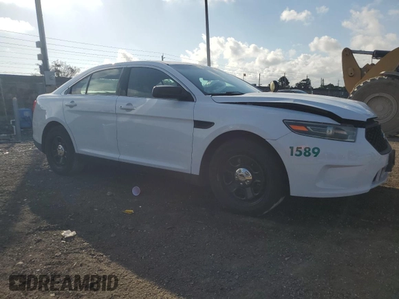 2015 Ford Police Interceptor z VIN 1FAHP2L84FG145849, wystawiony jako Copart lot #44978115 z przebiegiem Nie podano mil oraz Nie do naprawy • Non repairable. Historia ofert i sprzedaży dostępna na DreamBid. Obrazek 4.