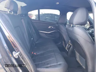 2021 BMW 3 Series M340i with VIN 3MW5U7J01M8C18300, listed as a Copart auction lot 89073395 with 37,945 mi miles and Salvage Title. Bid and sale history available at carsss.com. Image 10.