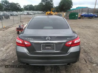 2017 Nissan Altima SV z VIN 1N4AL3AP8HC190980, wystawiony jako IAAI lot #42445722 z przebiegiem 250 470 mil mil oraz . Historia ofert i sprzedaży dostępna na DreamBid. Obrazek 16.