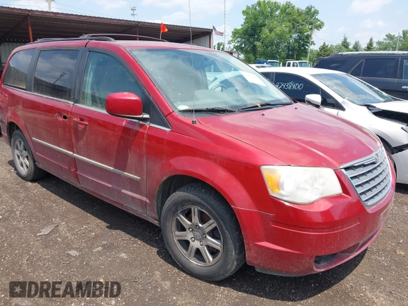 2010 Chrysler Town & Country Touring z VIN 2A4RR5D17AR109036, wystawiony jako IAAI lot #42418233 z przebiegiem 268 578 mil mil oraz . Historia ofert i sprzedaży dostępna na DreamBid. Obrazek 1.