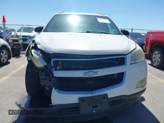 2012 Chevrolet Traverse LS z VIN 1GNKREED8CJ125437, wystawiony jako IAAI lot #42073517 z przebiegiem 48 433 mil mil oraz . Historia ofert i sprzedaży dostępna na DreamBid. Obrazek 6.