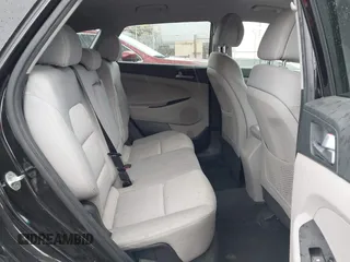 2017 Hyundai Tucson SE with VIN KM8J33A48HU276120, listed as a IAAI auction lot 41731715 with 108,486 mi miles. Bid and sale history available at carsss.com. Image 8.
