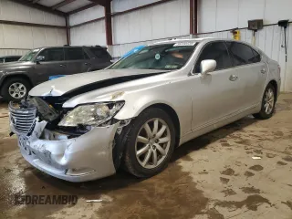 2007 Lexus LS 460 L z VIN JTHGL46F775007788, wystawiony jako Copart lot #56330535 z przebiegiem Nie podano mil oraz Szkody całkowita. Historia ofert i sprzedaży dostępna na DreamBid. Obrazek 1.
