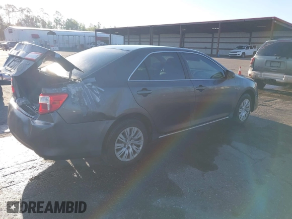2014 Toyota Camry L with VIN 4T1BF1FK9EU467810, listed as a IAAI auction lot 41832292 with 178,115 mi miles. Bid and sale history available at carsss.com. Image 4.
