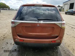2014 Mitsubishi Outlander SE z VIN JA4AD3A35EZ018395, wystawiony jako Copart lot #51645775 z przebiegiem 159 641 mil mil oraz Szkoda całkowita • Salvage title. Historia ofert i sprzedaży dostępna na DreamBid. Obrazek 6.