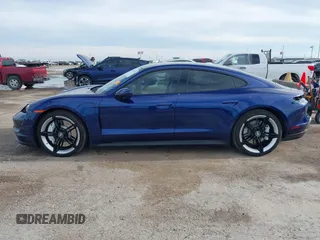 2024 Porsche Taycan z VIN WP0AA2Y18RSA13268, wystawiony jako IAAI lot #41467744 z przebiegiem 12 909 mil mil oraz . Historia ofert i sprzedaży dostępna na DreamBid. Obrazek 15.