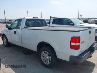 2008 Ford F-150 XL z VIN 1FTRF12228KC52794, wystawiony jako IAAI lot #42308870 z przebiegiem 240 057 mil mil oraz . Historia ofert i sprzedaży dostępna na DreamBid. Obrazek 3.