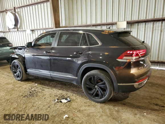 2023 Volkswagen Atlas SEL with VIN 1V2BE2CA0PC203732, listed as a Copart auction lot 67001574 with 30,018 mi miles and Salvage title. Bid and sale history available at DreamBid. Image 2.