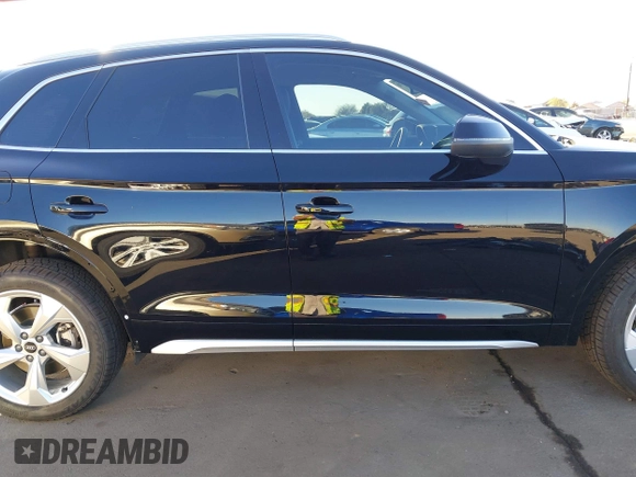 2021 Audi Q5 Premium Plus with VIN WA1BAAFYXM2139419, listed as a IAAI auction lot 41657770 with 40,164 mi miles. Bid and sale history available at carsss.com. Image 14.