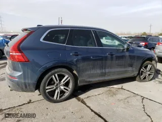 2021 Volvo XC60 Momentum with VIN YV4102DK8M1827706, listed as a Copart auction lot 88576765 with 6,008 mi miles and Salvage Title. Bid and sale history available at carsss.com. Image 3.