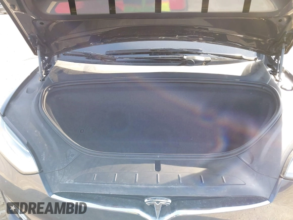 2020 Tesla Model X Long Range with VIN 5YJXCBE2XLF230629, listed as a IAAI auction lot 41925961 with 35,979 mi miles. Bid and sale history available at carsss.com. Image 10.