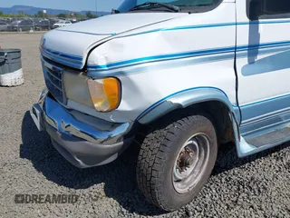 1996 Ford Econoline Cargo z VIN 1FDHS24H9THA55752, wystawiony jako IAAI lot #42052800 z przebiegiem 117 680 mil mil oraz . Historia ofert i sprzedaży dostępna na DreamBid. Obrazek 6.