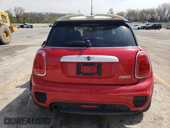 2015 MINI Hardtop с VIN WMWXM5C53F3A97113, выставлен на аукционе Copart как лот 53261385 с пробегом 43 053 миль миль и Списание • Salvage title. История ставок и продаж доступна на DreamBid. Изображение 6.