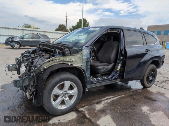 2022 Toyota Highlander LE with VIN 5TDBZRBH6NS574953, listed as a Copart auction lot 61463305 with Not provided miles and Salvage title. Bid and sale history available at DreamBid. Image 1.