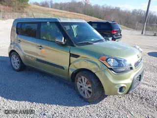 2013 Kia Soul + with VIN KNDJT2A67D7513379, listed as a IAAI auction lot 40951054 with 67,588 mi miles. Bid and sale history available at carsss.com. Image 1.