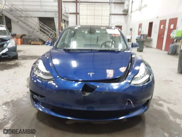 2020 Tesla Model 3 Performance with VIN 5YJ3E1EC7LF641885, listed as a IAAI auction lot 41372794 with NaN miles. Bid and sale history available at carsss.com. Image 11.