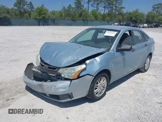 2009 Ford Focus SE with VIN 1FAHP35N19W232918, listed as a IAAI auction lot 42076066 with 165,953 mi miles. Bid and sale history available at carsss.com. Image 17.