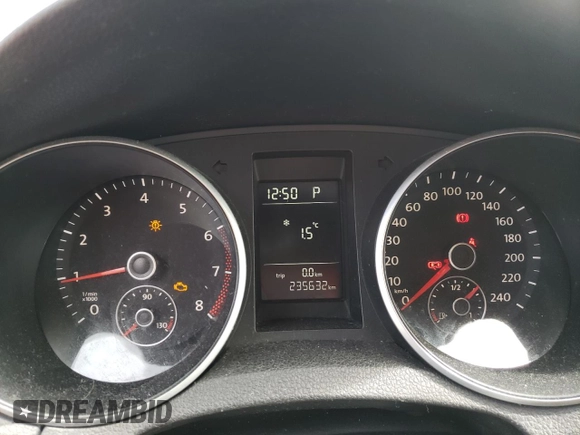 2011 Volkswagen Jetta SE with VIN 3VWPX7AJ4BM659724, listed as a Copart auction lot 52448145 with 235,632 mi miles and Salvage title. Bid and sale history available at DreamBid. Image 9.