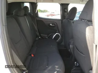 2018 Jeep Renegade Latitude with VIN ZACCJABB6JPG90511, listed as a Copart auction lot 52104325 with 61,986 mi miles and Salvage Title. Bid and sale history available at carsss.com. Image 10.