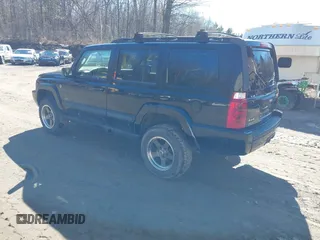 2008 Jeep Commander Sport z VIN 1J8HG48N58C156284, wystawiony jako IAAI lot #41825196 z przebiegiem 100 177 mil mil oraz . Historia ofert i sprzedaży dostępna na DreamBid. Obrazek 3.
