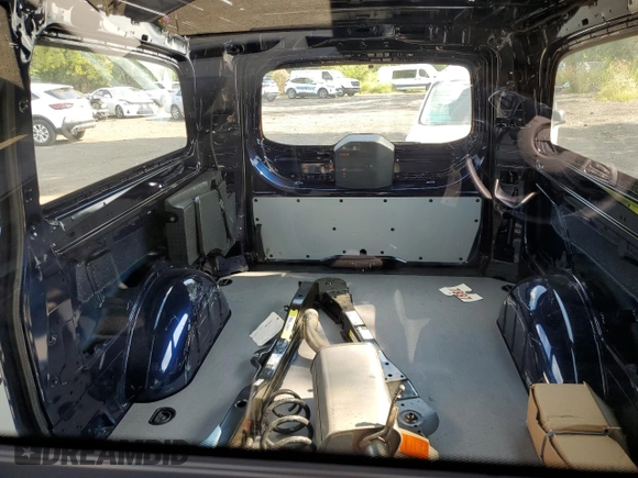 2022 Mercedes-Benz Metris Cargo с VIN W1YV0CEY9N3977533, выставлен на аукционе Copart как лот 64814263 с пробегом 7 188 миль миль и . История ставок и продаж доступна на DreamBid. Изображение 10.