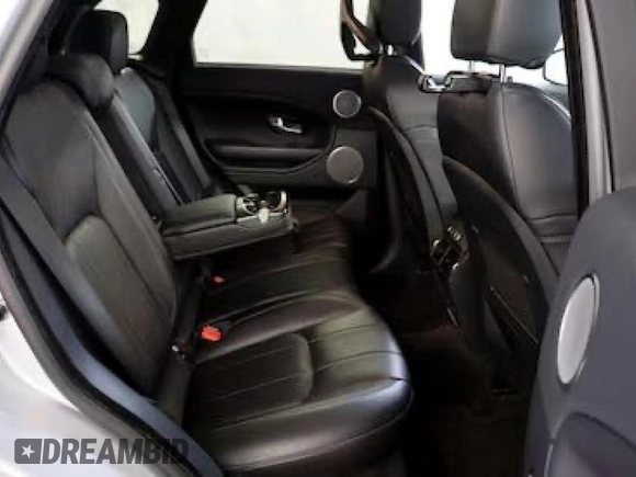 2019 Land Rover Range Rover Evoque SE with VIN SALVP2RXXKH332649, listed as a Copart auction lot 87535475 with 36,459 mi miles and Clean Title. Bid and sale history available at carsss.com. Image 6.
