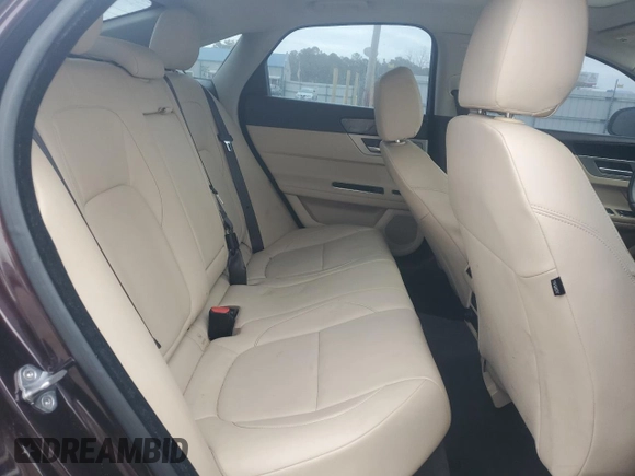 2017 Jaguar XF 35t Premium with VIN SAJBD4BV1HCY27546, listed as a Copart auction lot 86056234 with 102,932 mi miles and Clean Title. Bid and sale history available at carsss.com. Image 10.