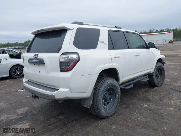 2017 Toyota 4Runner SR5 with VIN JTEBU5JR2H5409960, listed as a IAAI auction lot 41406747 with 100,750 mi miles. Bid and sale history available at carsss.com. Image 4.
