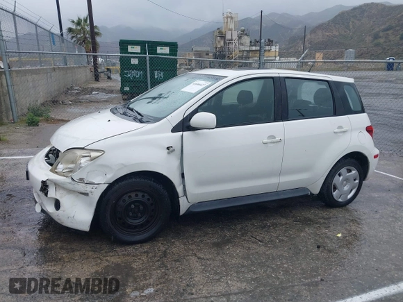 2005 Scion xA z VIN JTKKT624X50089997, wystawiony jako IAAI lot #41686627 z przebiegiem 213 343 mil mil oraz . Historia ofert i sprzedaży dostępna na DreamBid. Obrazek 14.