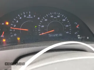 2010 Toyota Camry z VIN 4T1BF3EK2AU103008, wystawiony jako Copart lot #85611864 z przebiegiem 97 116 mil mil oraz Szkoda całkowita • Salvage title. Historia ofert i sprzedaży dostępna na DreamBid. Obrazek 9.