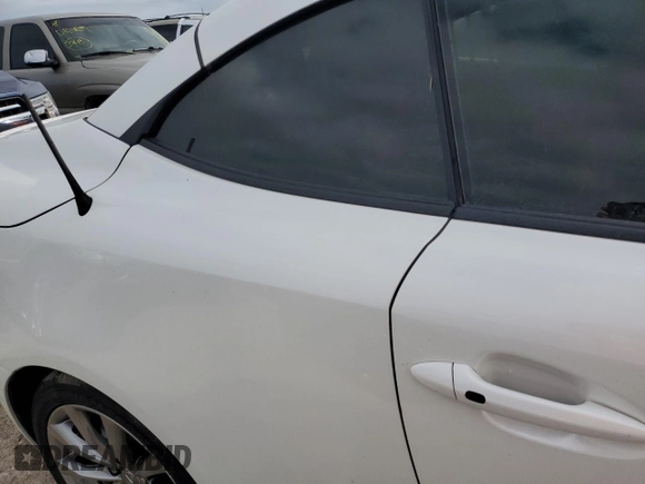 2014 Lexus IS 250 C z VIN JTHFF2C23E2529857, wystawiony jako Copart lot #75666634 z przebiegiem Nie podano mil oraz Szkoda całkowita • Salvage title. Historia ofert i sprzedaży dostępna na DreamBid. Obrazek 10.