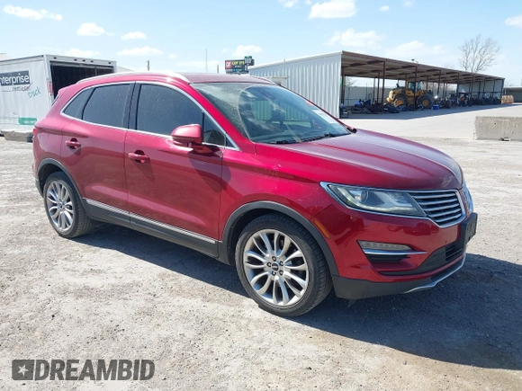 2015 Lincoln MKC with VIN 5LMCJ1A93FUJ30944, listed as a IAAI auction lot 41835261 with 142,324 mi miles. Bid and sale history available at carsss.com. Image 1.