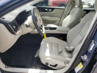 2019 Volvo V60 Momentum z VIN YV1102EK8K1337288, wystawiony jako Copart lot #59759465 z przebiegiem 31 050 mil mil oraz Szkoda całkowita • Salvage title. Historia ofert i sprzedaży dostępna na DreamBid. Obrazek 7.