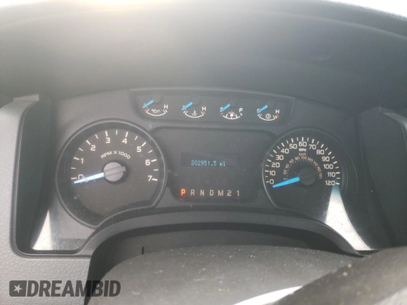 2013 Ford F-150 XL z VIN 1FTPF1CF6DKG35172, wystawiony jako Copart lot #85156824 z przebiegiem 202 951 mil mil oraz Szkoda całkowita • Salvage title. Historia ofert i sprzedaży dostępna na DreamBid. Obrazek 9.