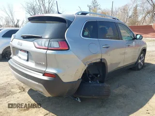 2020 Jeep Cherokee Limited z VIN 1C4PJMDX0LD627840, wystawiony jako IAAI lot #42064116 z przebiegiem 65 092 mil mil oraz . Historia ofert i sprzedaży dostępna na DreamBid. Obrazek 4.
