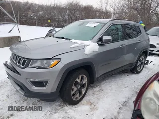 2019 Jeep Compass Limited with VIN 3C4NJCCB0KT819355, listed as a IAAI auction lot 41304561 with 69,892 mi miles. Bid and sale history available at carsss.com. Image 17.