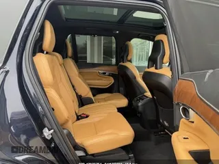 2017 Volvo XC90 Inscription with VIN YV4A22PL5H1131633, listed as a IAAI auction lot 42033784 with 192,154 mi miles. Bid and sale history available at carsss.com. Image 7.