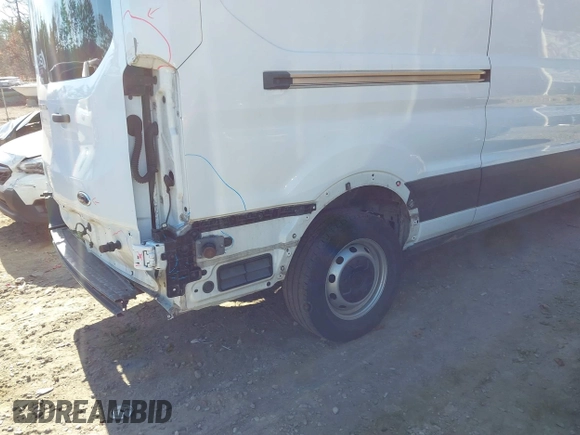 2017 Ford Transit z VIN 1FTYR2XM2HKA66787, wystawiony jako IAAI lot #40784197 z przebiegiem 161 147 mil mil oraz . Historia ofert i sprzedaży dostępna na DreamBid. Obrazek 4.