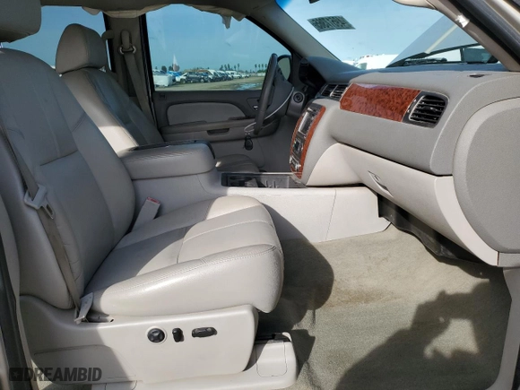 2007 Chevrolet Silverado 1500 LTZ with VIN 3GCEK13M57G557349, listed as a Copart auction lot 49517365 with 176,228 mi miles and Salvage Title. Bid and sale history available at carsss.com. Image 7.