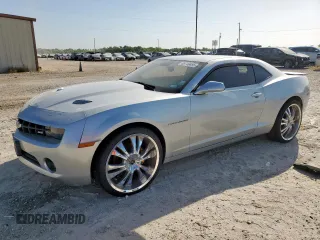 2010 Chevrolet Camaro 1LT with VIN 2G1FB1EV5A9189629, listed as a Copart auction lot 66749495 with 196,178 mi miles and Clean title. Bid and sale history available at DreamBid. Image 1.
