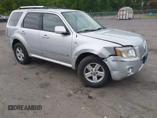 2008 Mercury Mariner z VIN 4M2CU39H68KJ30127, wystawiony jako IAAI lot #42233071 z przebiegiem 126 904 mil mil oraz . Historia ofert i sprzedaży dostępna na DreamBid. Obrazek 1.