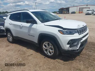 2024 Jeep Compass Latitude with VIN 3C4NJDBN9RT132757, listed as a IAAI auction lot 42691446 with 23,660 mi miles and . Bid and sale history available at DreamBid. Image 1.