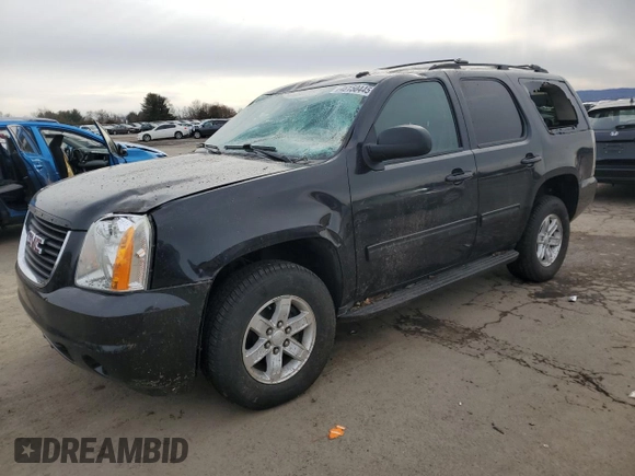2012 GMC Yukon SLT with VIN 1GKS2CE01CR114137, listed as a Copart auction lot 46150445 with 188,831 mi miles and Salvage Title. Bid and sale history available at carsss.com. Image 1.
