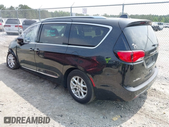 2020 Chrysler Pacifica Touring L with VIN 2C4RC1BG4LR103608, listed as a IAAI auction lot 42280924 with 79,502 mi miles and . Bid and sale history available at DreamBid. Image 3.