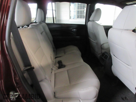 2020 Honda Passport Touring z VIN 5FNYF8H9XLB002041, wystawiony jako Copart lot #78496434 z przebiegiem 39 475 mil mil oraz Szkoda całkowita • Salvage title. Historia ofert i sprzedaży dostępna na DreamBid. Obrazek 6.
