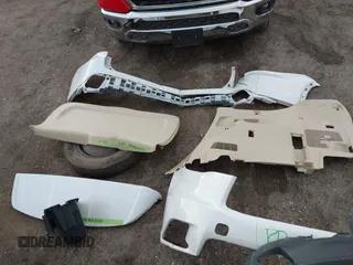 2016 Toyota Highlander XLE z VIN 5TDJKRFH3GS260044, wystawiony jako IAAI lot #42085828 z przebiegiem 74 187 mil mil oraz . Historia ofert i sprzedaży dostępna na DreamBid. Obrazek 12.